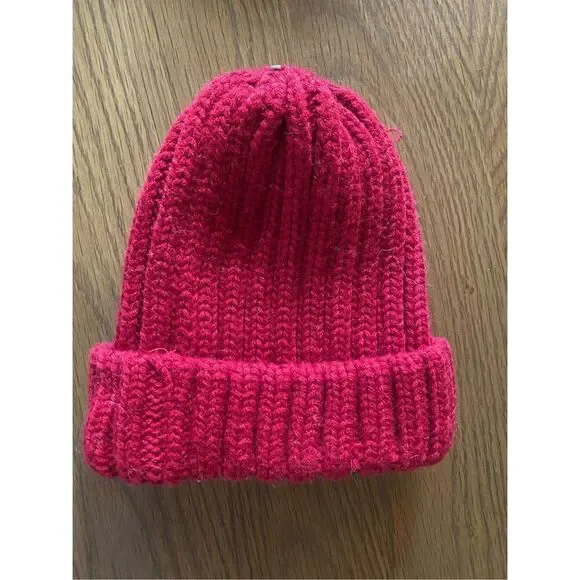 Furtalk red ribbed knit beanie hat - Picture 2 of 3